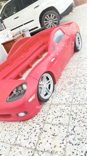 سرير سياره للبيع من غير مرتبة