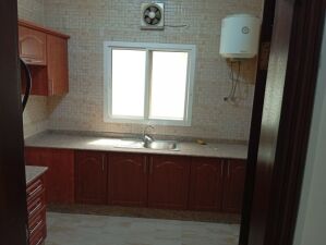 شقة في المسيلة غرفتين غير شامل