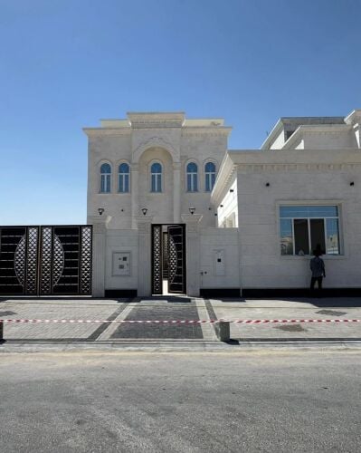 للبيع فيلا في الخيسه الجديده