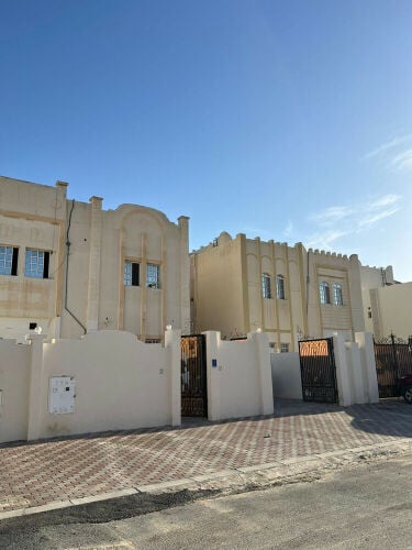 للبيع فيلا ام العمد