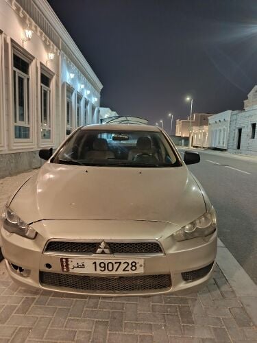 بيع عاجل لسيارة لانسر موديل 2009