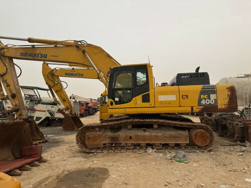 للبيع  2 حفارات كوماتسو حجم 400 