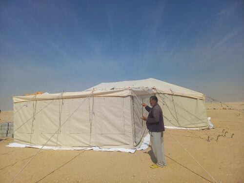 فك وبناء الخيام وبيوت الشعر