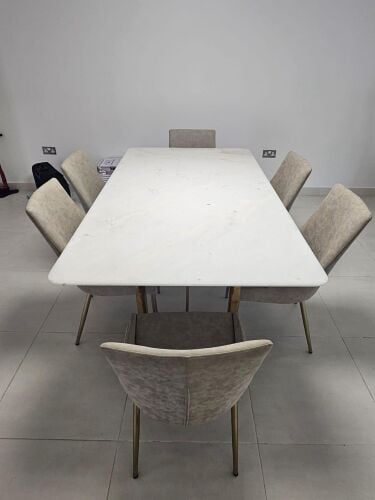 luxury Dining Table For Sell