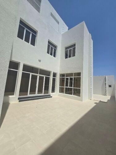 فيلا جديدة بام صلال على للايجار