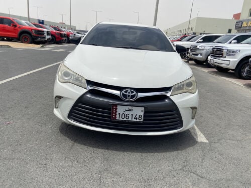 Camry 2016 white 