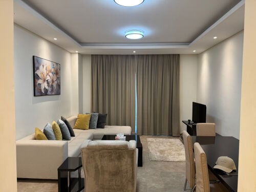 شقه غرفتين و صاله في لوسيل