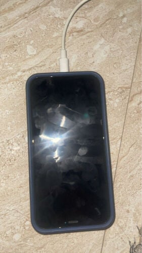 ايفون 