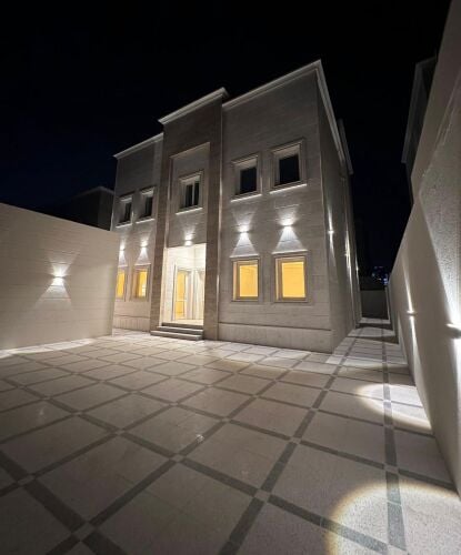 للبيع فيلا في ام قرن