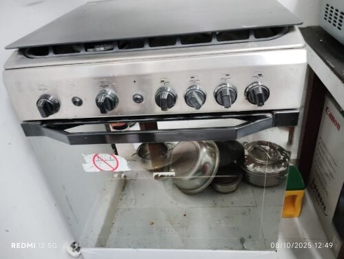 4 burner cook top used one