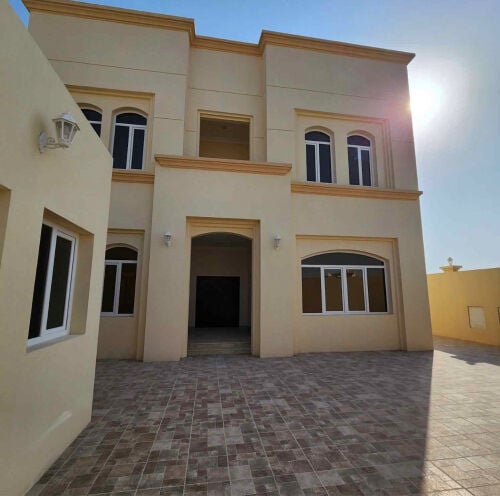 فلا راقيه للبيع ف الخريطيات 