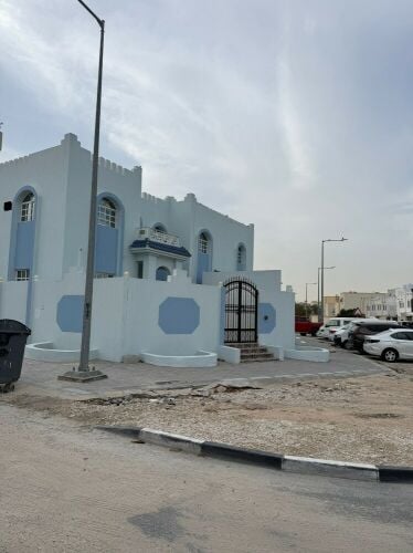 للايجار فيلا فى الغرافة على زاوية