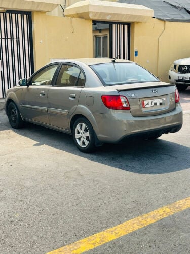 kia rio for rent 