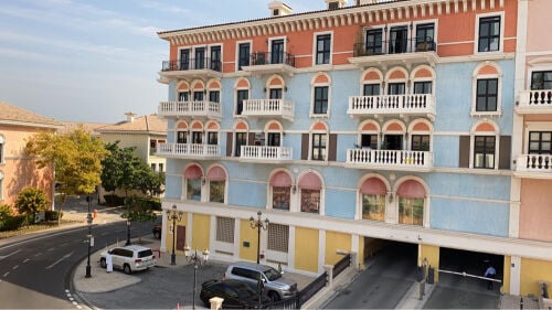 للبيع فيلا في اللؤلؤة موقع ممتاز