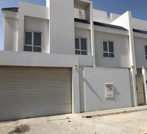 للإيجار فيلا بسميسمة