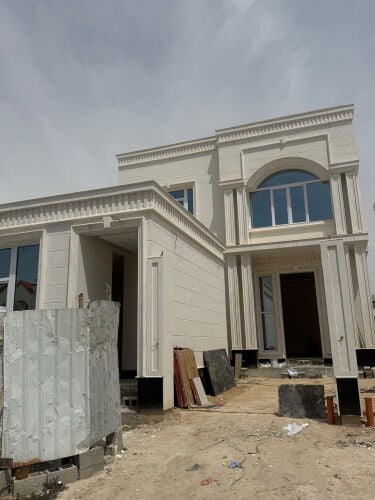 للبيع فيلا مميزه جدا فى الصخامه 