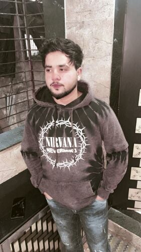 Seeking job for Office Boy & tea