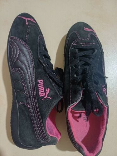 Original Puma Shoes – Size 38 – Bla