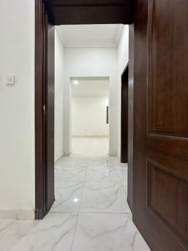 شقة مكونة من غرفه نوم وصالة 