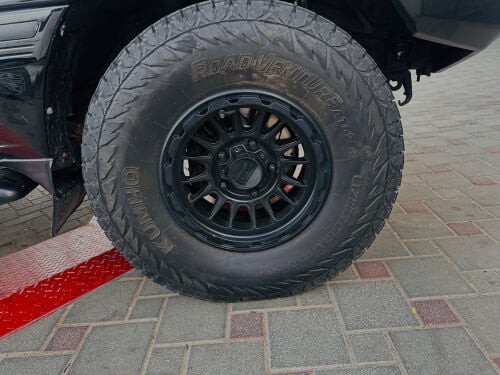 5 KMC Alloy Wheels with Kumho Tyres
