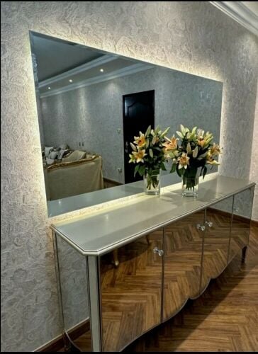 أعمال الألمنيوم والزجاج.