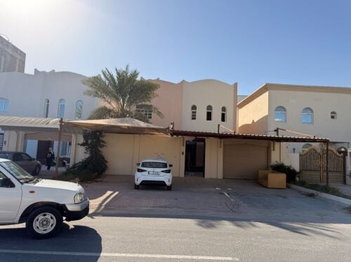 للايجار فيلا ام صلال علي 6 غرف