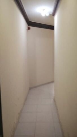 مكتب للإيجار بالغرافه غرفتين