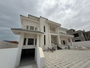 للبيع|فيلاجديدة فاخرة 9غرف لوسيل