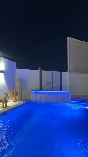 للايجارفيلا مفروشةو مسبح حضارمة 