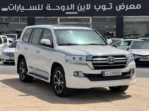 لاندكروز جي إكس آر ٨سلندر