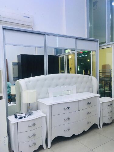 Bed room Set For Sell