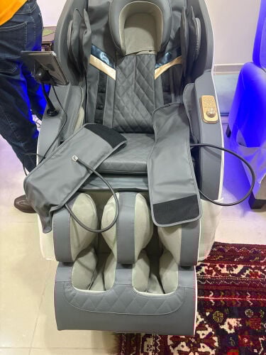 Body massage chair