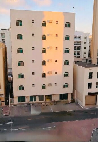للبيع ( مدخول قوي ) الغانم القديم