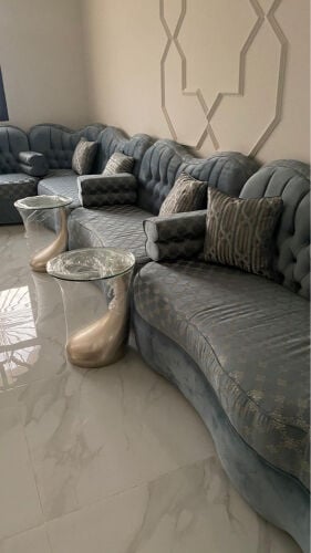 طقم كنب للبيع ( قابل للتفاوض )