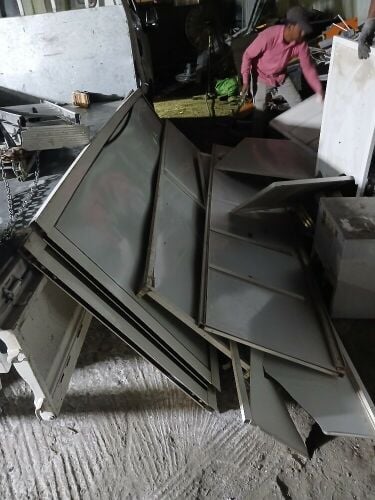 نشتري ل م أدوا مستعملة واثاث مزلي