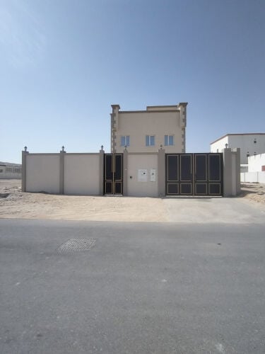 للايجار فيلا في الرويس اسكان