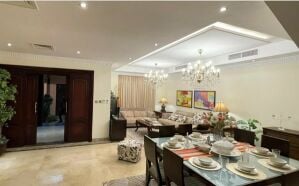 للبيع 5 فلل مميزة  في منطقة الخور