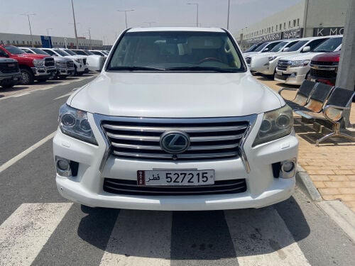 Lexus 2013 white 