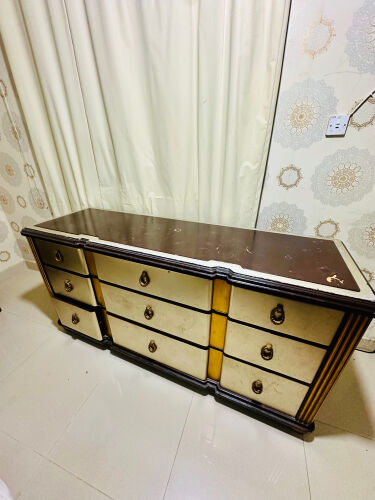 Drawer cabinet 