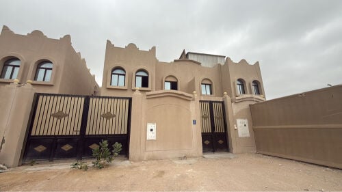 للإيجار فيلا مستقلة مجدده في مريخ