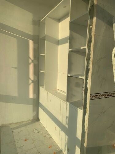كبتات ودريسن وطاولات