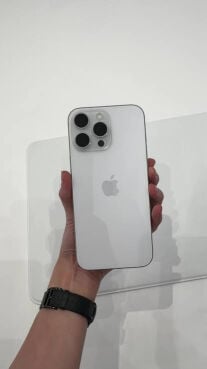iPhone 16 Pro Max 256 GB white 