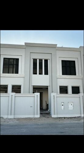 نقوم بعمل الديكورات والصبغ