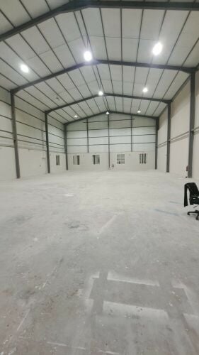 Warehouse 1000 sqm Birkat Al Awamir
