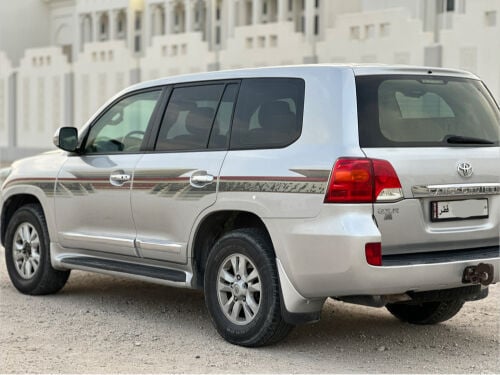 LAND CRUISER GXR V8 2013