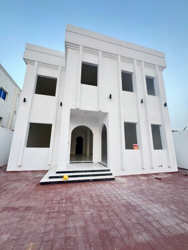 للإيجار فيلا ام قرن اول ساكن