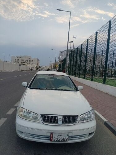 Nisan suny.31487313