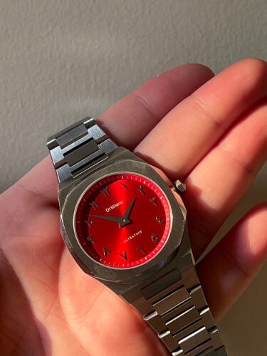 دي ون ميلانو الإمارات إديشن عربية