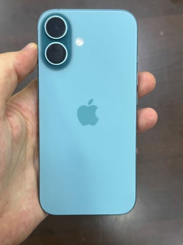 iPhone 16