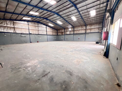 للايجار منجرة مع 7 غرف و4 غرف